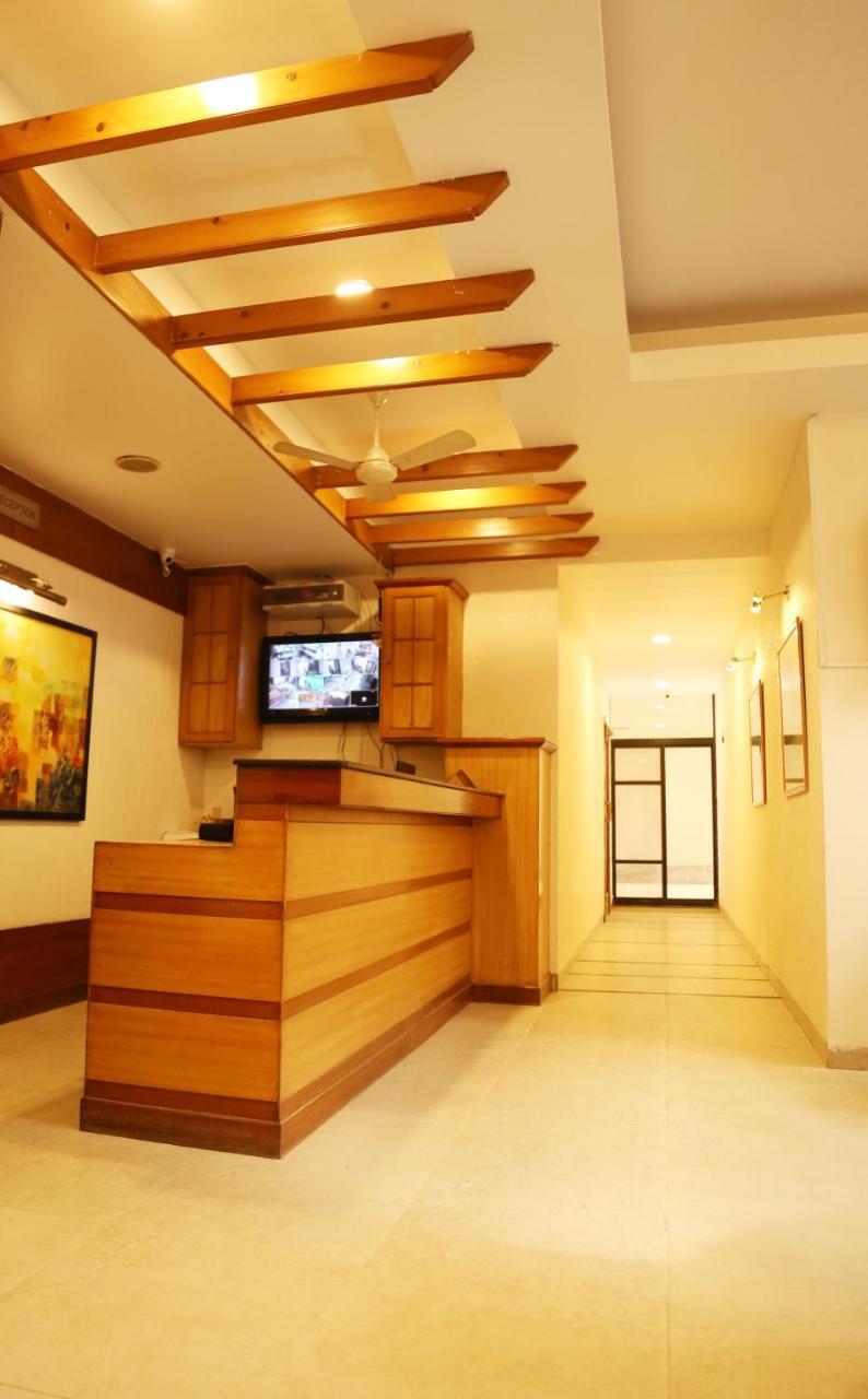 Hotel H26 จัณฑีครห์ ภายนอก รูปภาพ