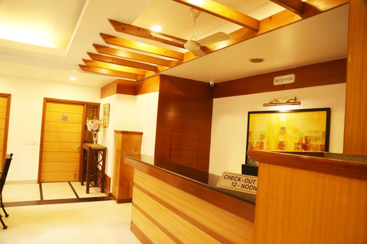 Hotel H26 จัณฑีครห์ ภายนอก รูปภาพ